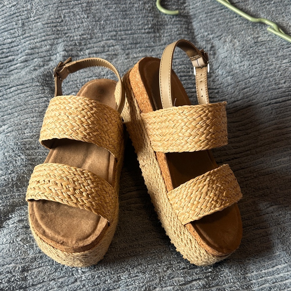 Women's Tan Woven SERRA Platform Sandals SIZE 7